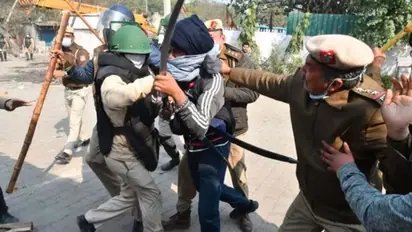 सिंघु बॉर्डर: SHO पर तलवार से हमला करने पर 44 आरोपी गिरफ्तार, जानें कैसे शुरू हुई थी दो पक्षों में झड़प