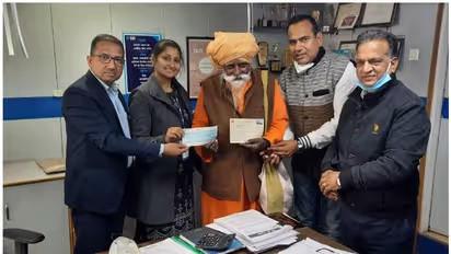 60 വര്‍ഷത്തിലേറെയായി താമസം ഗുഹകളില്‍; രാമക്ഷേത്രത്തിനായി നല്‍കിയത് ഒരു കോടി