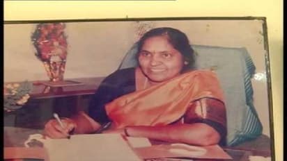 టీడీపీకి మరో షాక్.. మాజీ మంత్రి పడాల అరుణ రాజీనామా..