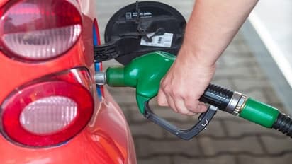 ഇരുട്ടടിയായി ഇന്ധനവില വർധന; സംസ്ഥാനത്ത് 90 കടന്ന് പെട്രോൾ വില, എട്ട് മാസത്തിനിടെ കൂടിയത് 16 രൂപ