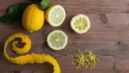 ഇനി നാരങ്ങയുടെ തൊലി കളയല്ലേ; കിടിലനൊരു  ഉപയോ​ഗമുണ്ട്!