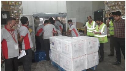 ഒമാനിലേക്ക് ഒരു ലക്ഷം ഡോസ് കൊവിഡ് വാക്സിന് കയറ്റി അയച്ച് ഇന്ത്യ