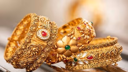 Gold Rate Today; സ്വർണ്ണവും വെള്ളിയും വീണു; ഇന്നത്തെ വിപണി നിരക്കുകൾ അറിയാം