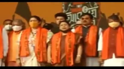 জাতীয় সঙ্গীত 'ভুল ভাবে' গাওয়া হয়েছে, বিজেপিকে নিশানা করে আসরে তৃণমূল কংগ্রেস