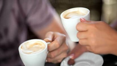 Tea and Coffee : ചായ - കാപ്പി - സിഗരറ്റ്; ഈ ശീലമുള്ളവരാണോ നിങ്ങള്‍? 