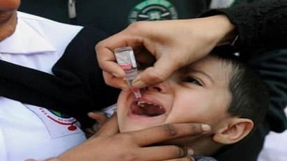महाराष्ट्र में लापरवाही की दो बूंद: जब 12 बच्चों को पोलियो ड्रॉप के बजाय पिला दिया सेनेटाइजर..