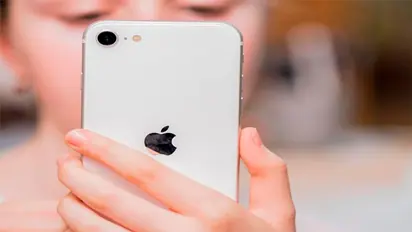 ഐഫോണ്‍ പ്രേമികള്‍ക്ക് ഒരു ദുഃഖ വാര്‍ത്ത, വില കൂട്ടാനൊരുങ്ങി ആപ്പിള്‍; തിരിച്ചടിയായത് തീരുവ