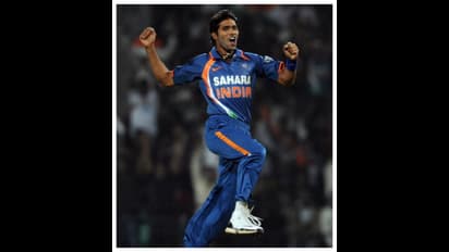 Former Indian Cricketer Ashoke Dinda joins BJP