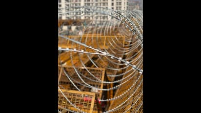 কৃষক আন্দোলন ইস্যুতে টুইটারকে কড়া নোটিশ কেন্দ্রের, হিংসার তদন্তে হস্তক্ষেপে নারাজ সুপ্রিম কোর্ট