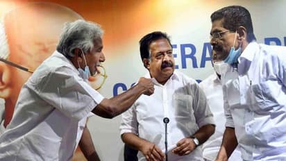 തെരഞ്ഞെടുപ്പ്: കോൺഗ്രസ് യോഗം ഇന്ന് കൊച്ചിയിൽ, ഓൺലൈൻ ചർച്ചയുമായി തരൂർ