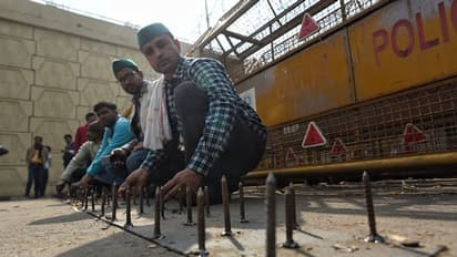 രാജ്യവ്യാപക ദേശീയപാത ഉപരോധവുമായി; ദില്ലി അതിര്‍ത്തിയില്‍ 50,000 സൈനികരെ വിന്യസിച്ച് കേന്ദ്രസര്‍ക്കാര്‍