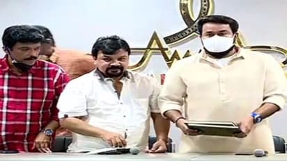 കര്ഷക സമരത്തില് മലയാളത്തിലെ താരങ്ങള് എന്തുകൊണ്ട് മൗനം പാലിക്കുന്നു? മോഹന്ലാലിന്റെ പ്രതികരണം