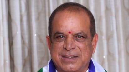 ఎమ్మెల్యే కన్నబాబుకి టోకరా: నకిలీ పత్రాలతో భూమి విక్రయించిన ఇద్దరి అరెస్ట్