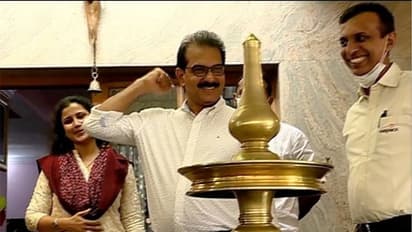 ഒരുങ്ങിത്തന്നെ ട്വന്റി ട്വന്റി; രാഷ്ട്രീയ പാർട്ടിയായി പ്രഖ്യാപിച്ച് അംഗത്വ വിതരണം തുടങ്ങി