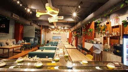 లవర్స్ డేకి వ్యతిరేకంగా నిరసనలు.. రెస్టారెంట్ పై దాడి..!