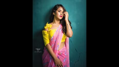 ఎల్లో బ్లౌజ్‌, పింక్‌ శారీ, సన్నని నడుముతో కుర్రాళ్లలో హీటు పెంచుతున్న బిగ్‌బాస్‌ భామ దీప్తి సునైనా