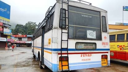 കട്ടപ്പുറത്തുനിന്നിറങ്ങാത്ത കെഎസ്ആര്‍ടിസി; കാറ്റുപോയോ പിണറായിക്കാലത്തെ പൊതുഗതാഗതം
