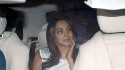 ప్రియుడితో కారులో వెళుతూ కెమెరా కంటికి చిక్కిన కియారా అద్వానీ!