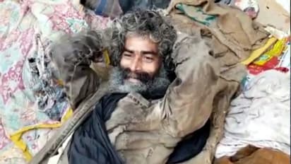 गजब है यह शख्स: ठंड से बचने के लिए लाखों रुपए में आग लगाकर सेंके हाथ, सोने-चांदी के गहने भी किए स्वाहा