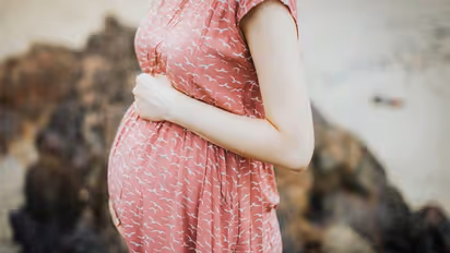 కరోనా టీకాతో గర్భానికి, ప్లాసెంటాకు ప్రమాదం లేదు.. అధ్యయనం..