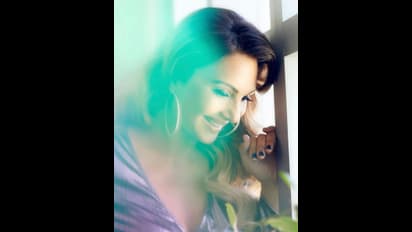 ಈ ಪಾಕ್ ಚೆಲುವೆ ಭಾರತಕ್ಕೆ ಬಂದು, ಬಾಲಿವುಡ್‌ ಎಂಟ್ರಿ ಕೊಟ್ಟಿದ್ದೇ ಸಲ್ಮಾನ್‌ನನ್ನು ಮದುವೆಯಾಗಲು