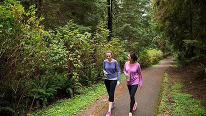 ಕ್ರೇಜಿ ಎನಿಸುವ ಈ ಹಿಮ್ಮುಖ ಚಲನೆ ಮಾಡಿದ್ರೆ ಪ್ರಯೋಜನಗಳು ನೂರಾರು!