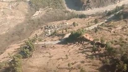 তপোবন টানেলে আটকে পড়াদের হদিশ পেতে উড়ছে ড্রোন, ব্যবহার করা হচ্ছে হেলিকপ্টারও