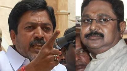 காலியாகும் டிடிவி.தினகரன் கூடாராம்.. முக்கிய மாவட்ட செயலாளர்களை தட்டித்தூக்கிய சி.வி.சண்முகம்..!