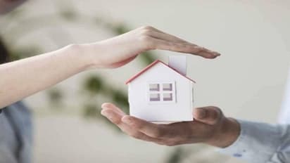 বাড়ির প্রতি কু-নজর, বাস্তু এই নিয়মগুলো মানলেই সুরক্ষিত থাকবে আপনার পরিবার