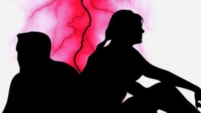 नवविवाहित बेटी से मोबाइल पर 5 मिनट से ज्यादा न करें बात,जानिए क्या है इसके पीछे की वजह