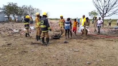 கடந்த 20 ஆண்டுகளில் 400 பேரை பலி வாங்கிய பட்டாசு ஆலை விபத்து. என்று ஓயும் இந்த துயரம்.. கதறும் சீமான்.