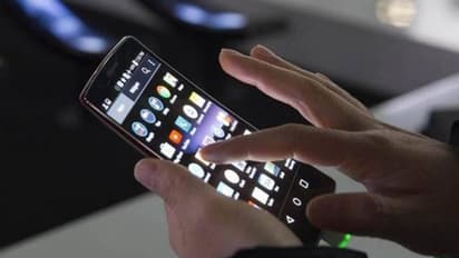 আপনার প্রয়োজনীয় পণ্য দোড়গোড়ায় পৌঁছে দেবে রেল, অর্ডার দিন মোবাইল অ্যাপে