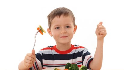 Health Tips: শিশুদের মধ্যে বাড়ছে ডায়াবেটিস রোগ, জেনে নিন কীভাবে রক্ষা করবেন বাচ্চাকে