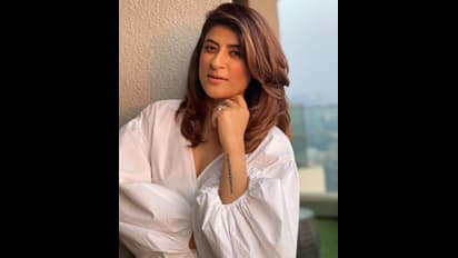 ಅಮೆರಿಕನ್ ಮಾಡೆಲ್‌ನ ಬಿಕಿನಿ ಫೋಟೋಶೂಟ್ ನೋಡಿ ಭಾರತದ ಲೇಖಕಿ ಹೇಳಿದ್ದಿಷ್ಟು