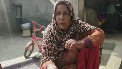 बूढ़ी मां ने रखी बेटे की मौत की मांग, बोली-जिसने 5 हत्या की वह मेरे लिए मर गया..मार दो उसे आंसू नहीं आएंगे