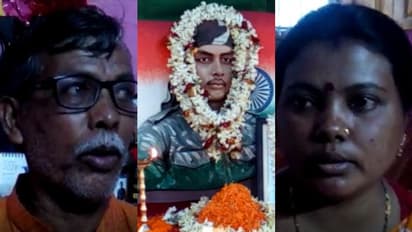 রাজ্য সরকার প্রতিশ্রুতি দিলেও জোটেনি চাকরি, অভিযোগ পুলওয়ামা কাণ্ডে শহিদ সুদীপ বিশ্বাসের পরিবারের