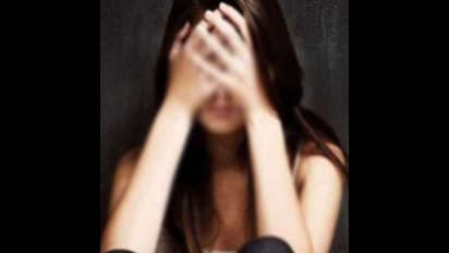 ప్రయాణికుడితో కలిసి మహిళపై ఆటో డ్రైవర్ అత్యాచారం