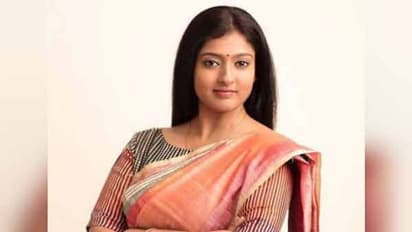 கோயம்பேட்டில் கெத்து காட்டிய காயத்ரி ரகுராம்..  பிணை கேட்டு நீதி மன்றத்தில் கதறல்.. நிபர்ந்தனை ஜாமின்.