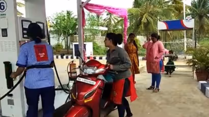 Petrol-Diesel Price, 8 Nov 2021, देश में यहां पेट्रोल की कीमत 87.10 रुपये प्रति लीटर, देखें आज के रेट