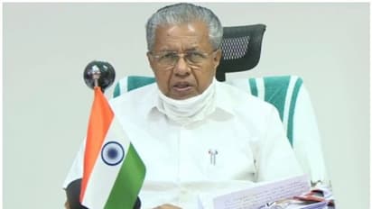 കൊച്ചി വാട്ടർ മെട്രോ നാടിന് സമർപ്പിച്ച് മുഖ്യമന്ത്രി, അടുത്ത മാസം സർവ്വീസ് തുടങ്ങും