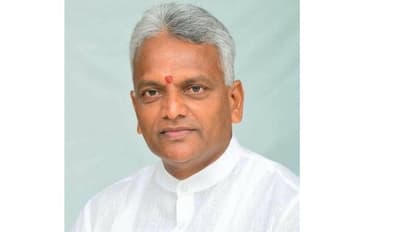    అందరి చూపు ఆ మీటింగ్ పైనే: నేడు పిల్లి వర్గీయుల బీసీ మీటింగ్, హాజరు కానున్న మల్లాడి