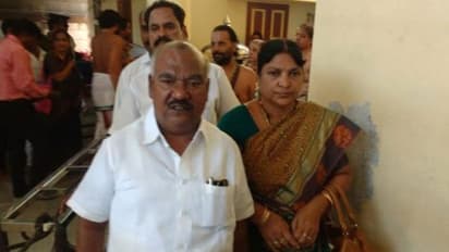 அமைச்சர் மஸ்தானின் பதவி தப்புமா? ஒரே நேரத்தில் 13 திமுக கவுன்சிலர்கள் ராஜினாமா!