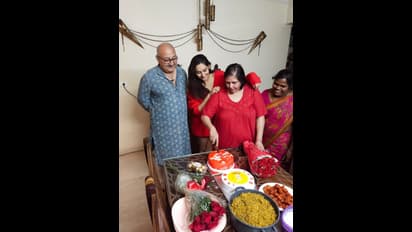 ಚಿಕನ್ ಬಿರಿಯಾನಿ, ಕಬಾಬ್ ತಯಾರಿಸಿದ ರಾಗಿಣಿ;  ಅತಿದೊಡ್ಡ ಗೊಂಬೆ ಮುದ್ದಾಡಲು ಖುಷಿ!