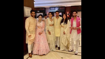 ఫ్రెండ్ పార్టీలో రెచ్చిపోయిన సాక్షి సింగ్ ధోనీ... హాట్ ఫోటోలతో సోషల్ మీడియాలో..