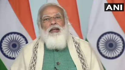 পেট্রোলের মূল্যবৃদ্ধি ইস্যুতে সরব প্রধানমন্ত্রী, নাম না করে কাঠগড়ায় দাঁড় করালেন আগের সরকারকে