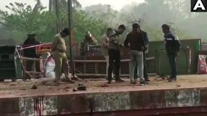 মমতার দাবি জাকির হোসেনের ওপর হামলার দায় রেলের, জঙ্গি হামলার জল্পনা ওড়াল রেলের সূত্র