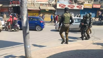 Situation normal, most restrictions eased, internet curb eased: J&K Police post Geelani's death