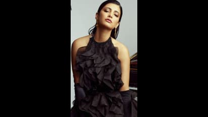 புதிய காதலனுடன் ஸ்ருதிஹாசன்..! வைரலாகும் லேட்டஸ்ட் புகைப்படங்கள்..!