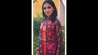 'ಹೂ ಮಳೆ' ಅರೋಹಿ ನೈನಾ ಸಖತ್ ಮಾಡ್ರನ್; ಎಲ್ಲೋದ್ರಿ ಲಹರಿ ಅತ್ತಿಗೆ?