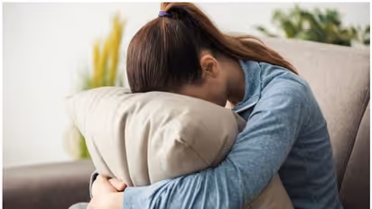 ಖಿನ್ನತೆಯಿಂದ ಬಳಲುತ್ತಿದ್ದರೆ ಈ ಕೆಲಸ ಮಾಡಲೇಬೇಡಿ...